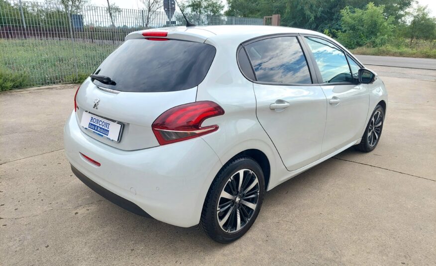 PEUGEOT 208 1.2 Pure Tech Signature 5p – 2019 *PROMO