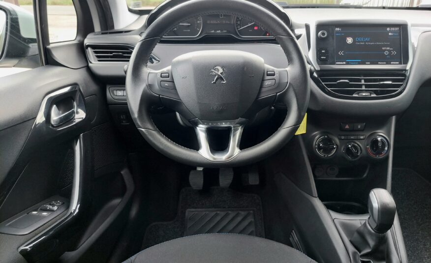 PEUGEOT 208 1.2 Pure Tech Signature 5p – 2019 *PROMO