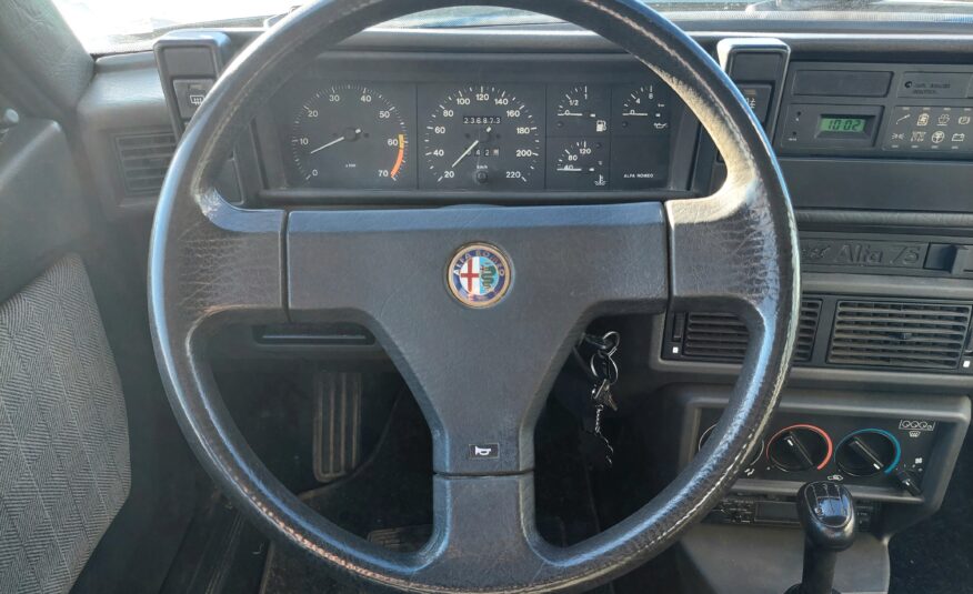 ALFA ROMEO 75 1.8 IE